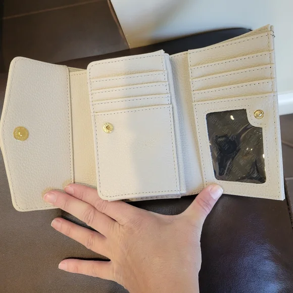 Steve Madden Cream Women's Wallet - Picture 4 of 7